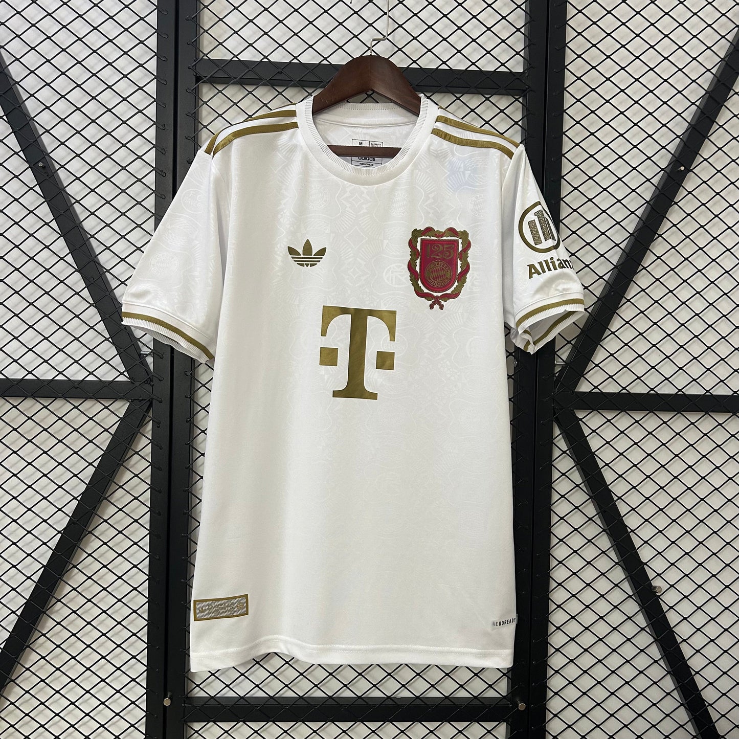 BAYERN MUNICH EDICIÓN ANIVERSARIO 125° II 25/26 HOMBRE
