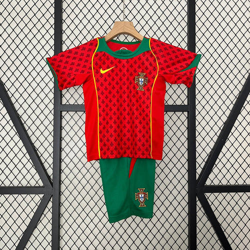 PORTUGAL I 2004 CONJUNTO INFANTIL (RETRO)