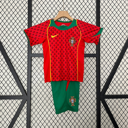 PORTUGAL I 2004 CONJUNTO INFANTIL (RETRO)