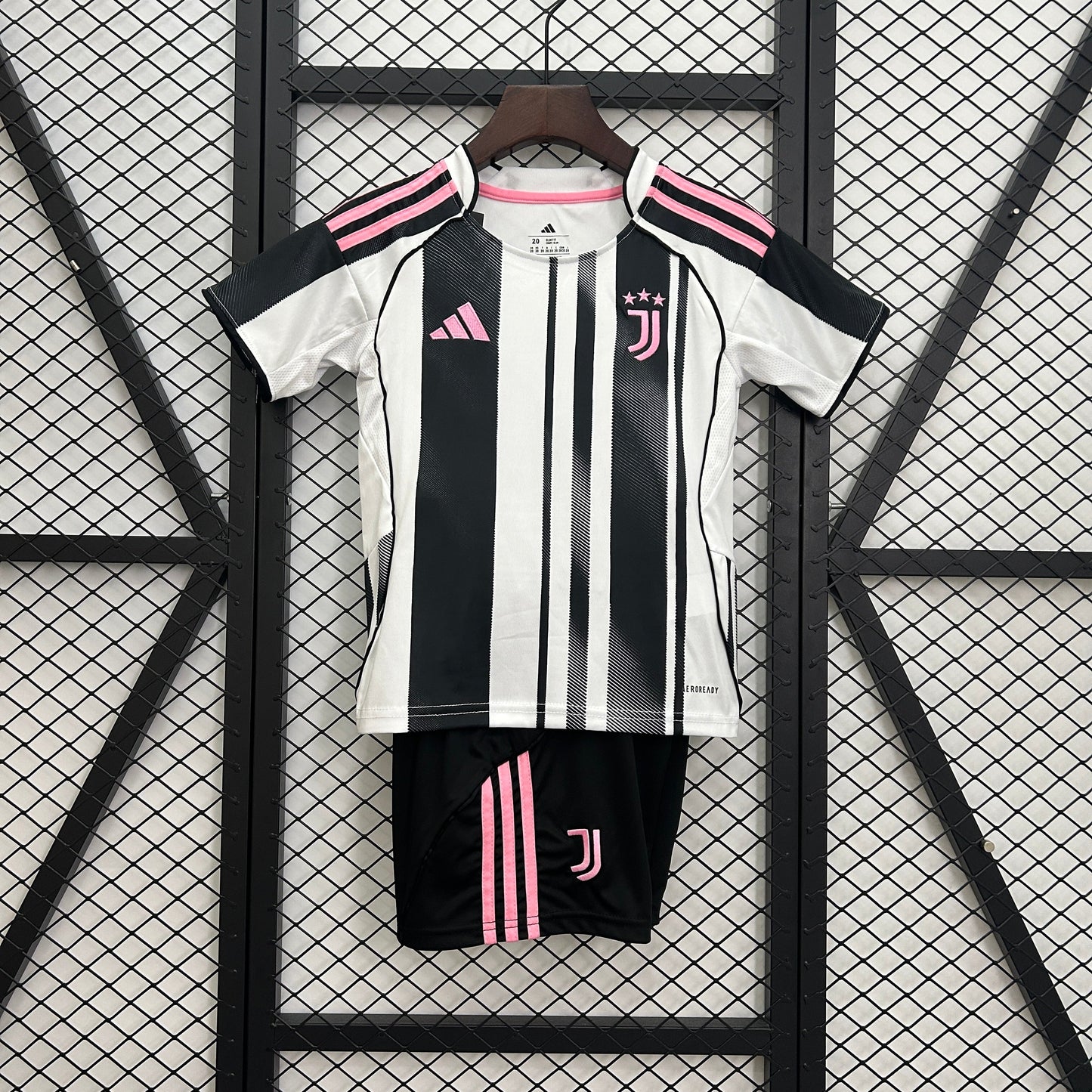 JUVENTUS I 25/26 CONJUNTO INFANTIL